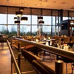 Park By Radisson Oslo Airport West 4*