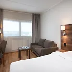 Park By Radisson Oslo Airport West Hotell 4*