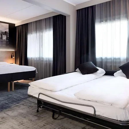 Hotel Park By Radisson Oslo Airport West 4*