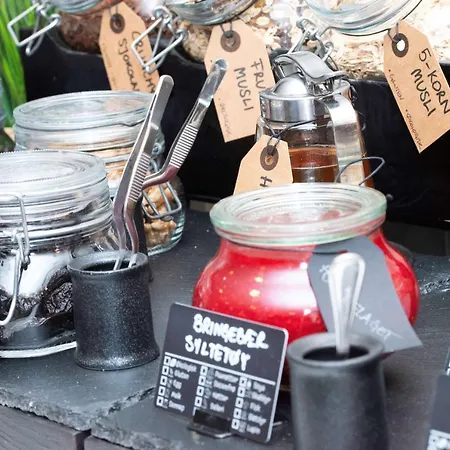 Park By Radisson Oslo Airport West Hotel 4*