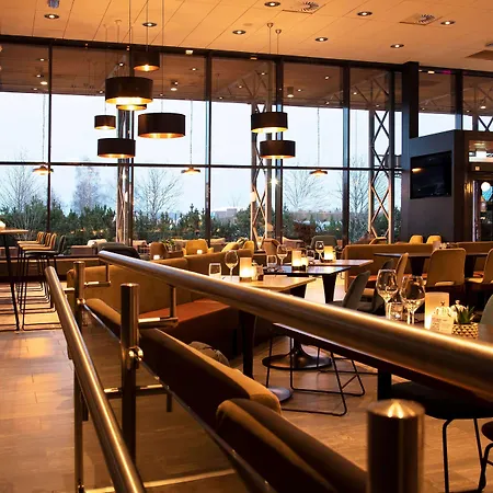 Park By Radisson Oslo Airport West 4*