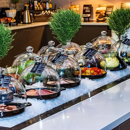 Park By Radisson Oslo Airport West Hotel