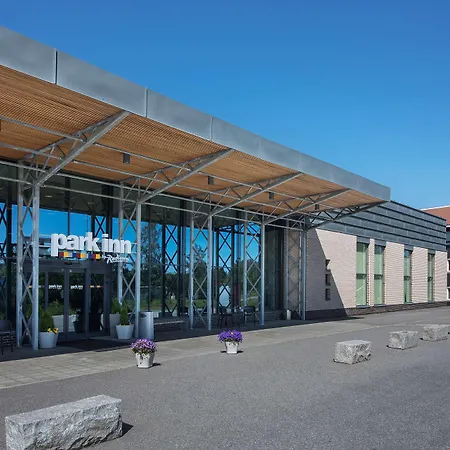 Park By Radisson Oslo Airport West Garder