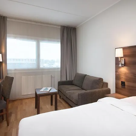 Park By Radisson Oslo Airport West Hotel 4*