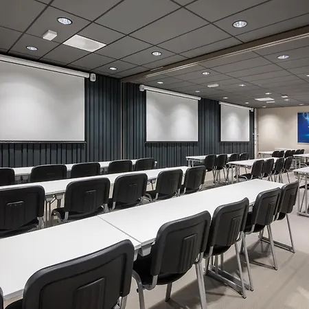 Hotel Park By Radisson Oslo Airport West 4*