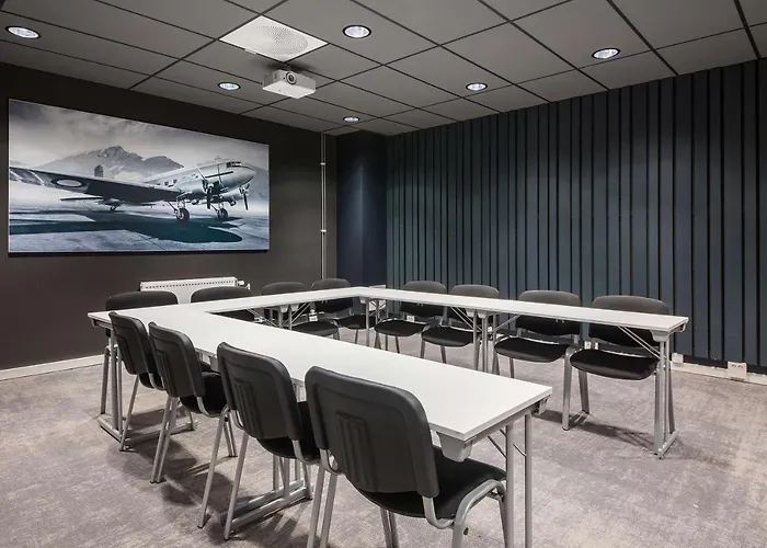 Park By Radisson Oslo Airport West Hotel 4*