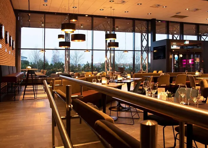 Park By Radisson Oslo Airport West 4*