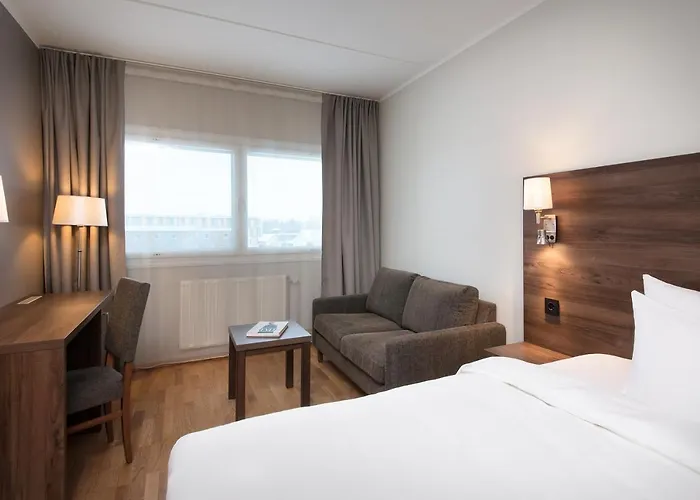 Park By Radisson Oslo Airport West Hotel 4*