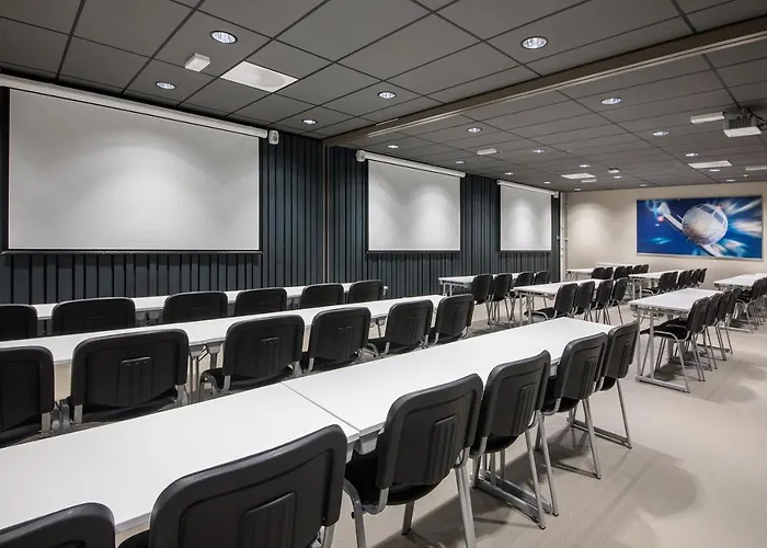 酒店 Park By Radisson Oslo Airport West 4*